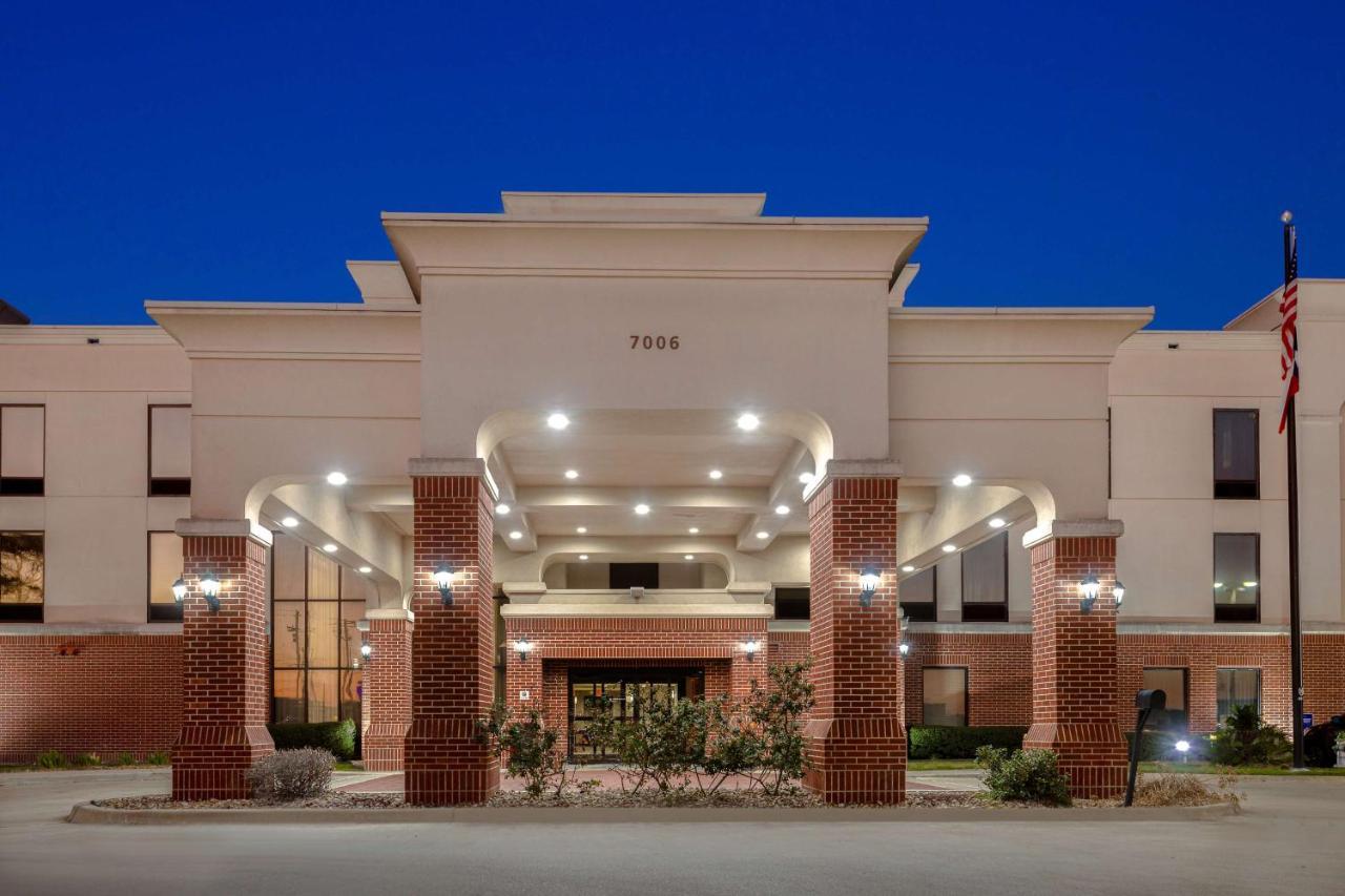Hampton Inn ויקטוריה מראה חיצוני תמונה